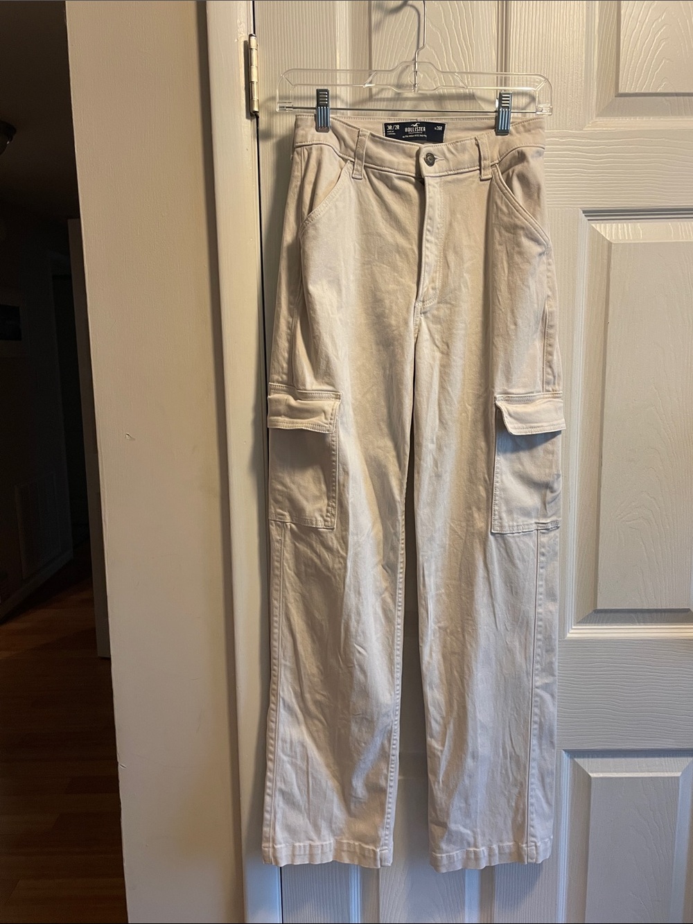 Hollister Light Beige Cargo Pants with Side Pockets